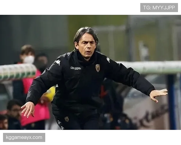 因扎吉职业生涯轨迹：从意甲射手到执教米兰的转型之路